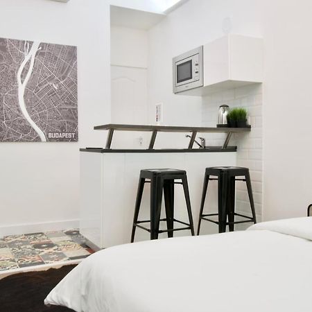 Standard Apartment By Hi5 - Nagysandor Street Budapest Eksteriør bilde