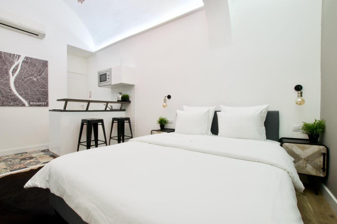 Standard Apartment By Hi5 - Nagysandor Street Budapest Eksteriør bilde